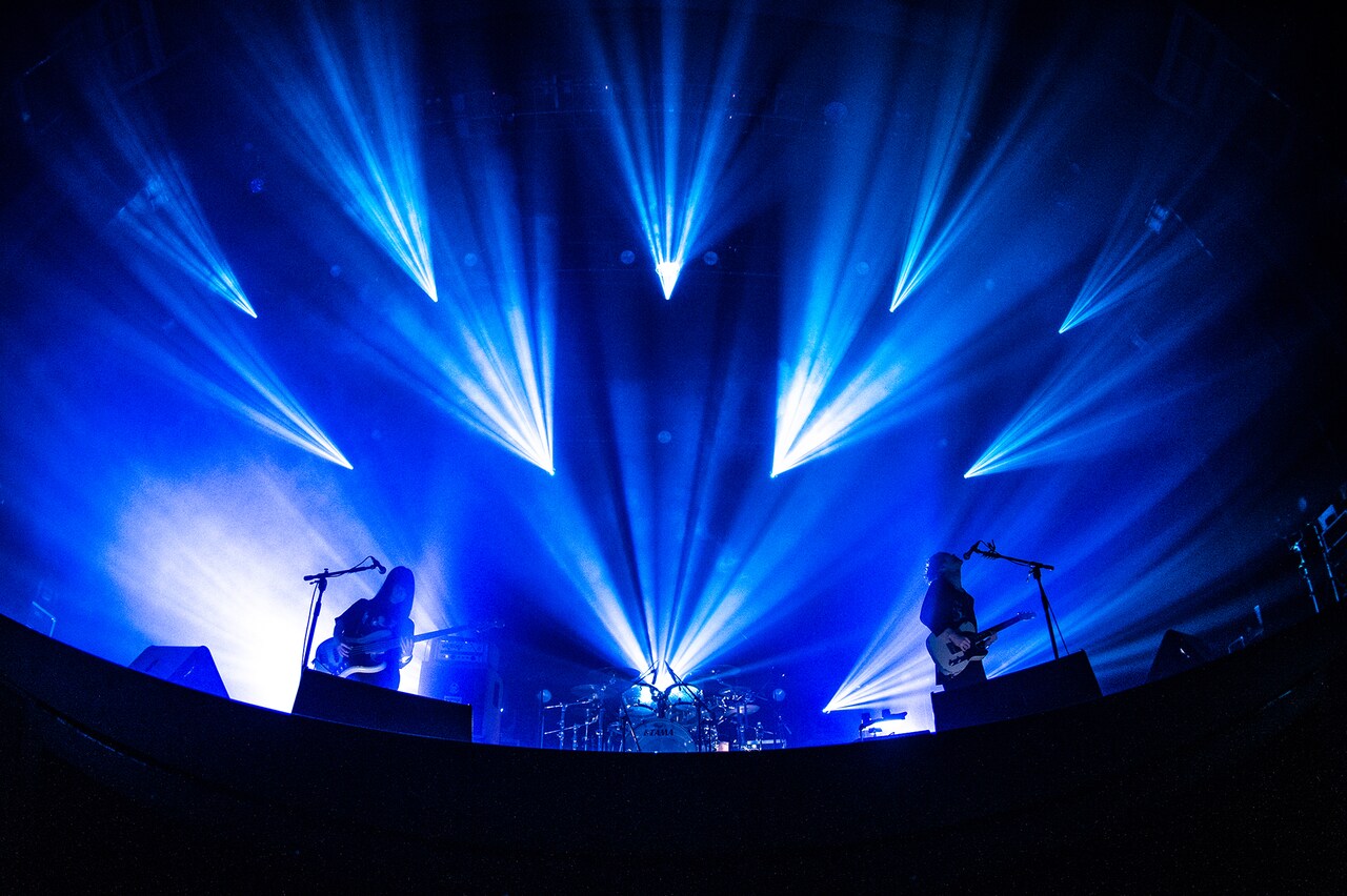 凛として時雨「DEAD IS ALIVE TOUR」仙台で開幕！「竜巻いて鮮脳」初披露でオーディエンス圧倒