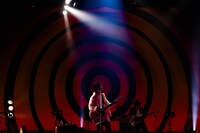 「須田景凪 LIVE 2022 “昼想夜夢”」東京・中野サンプラザホール公演の様子。（撮影：藤井拓）