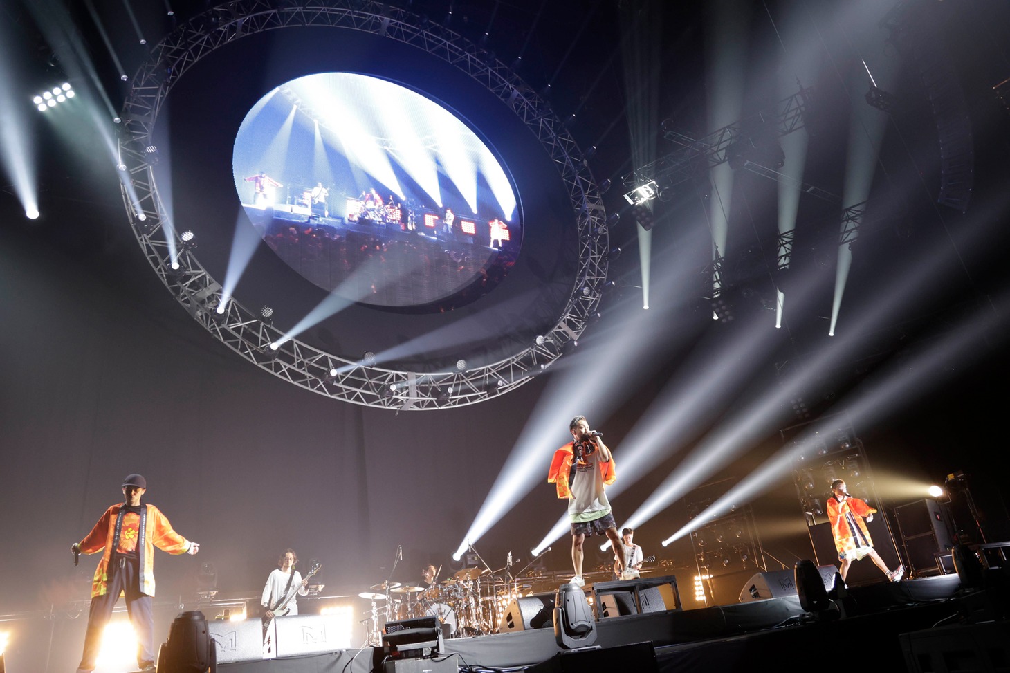 ORANGE RANGE「ORANGE RANGE 祝21周年！スーパーウルトラちゅらちゅらカーニバル」ぴあアリーナMM公演の様子。（撮影：平野タカシ）