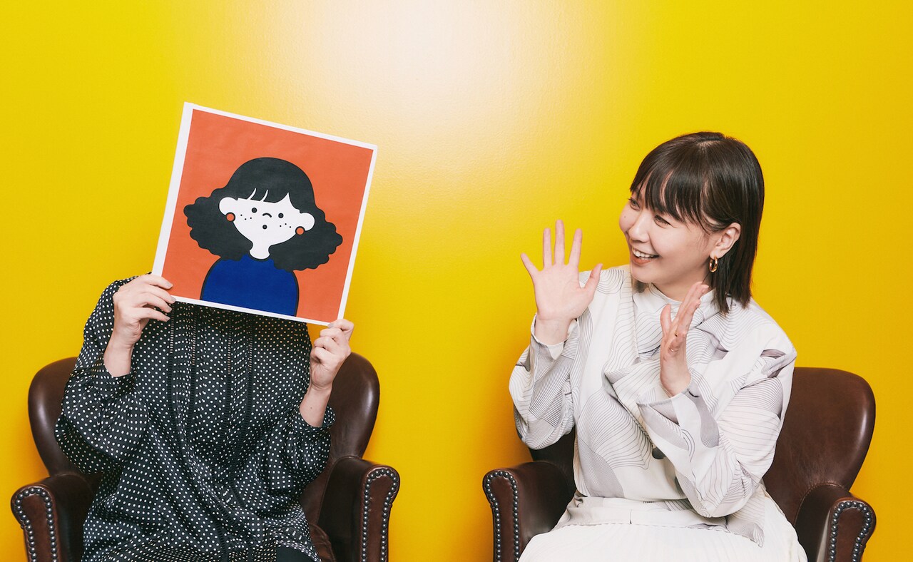 左からK-POPゆりこ、土岐麻子。