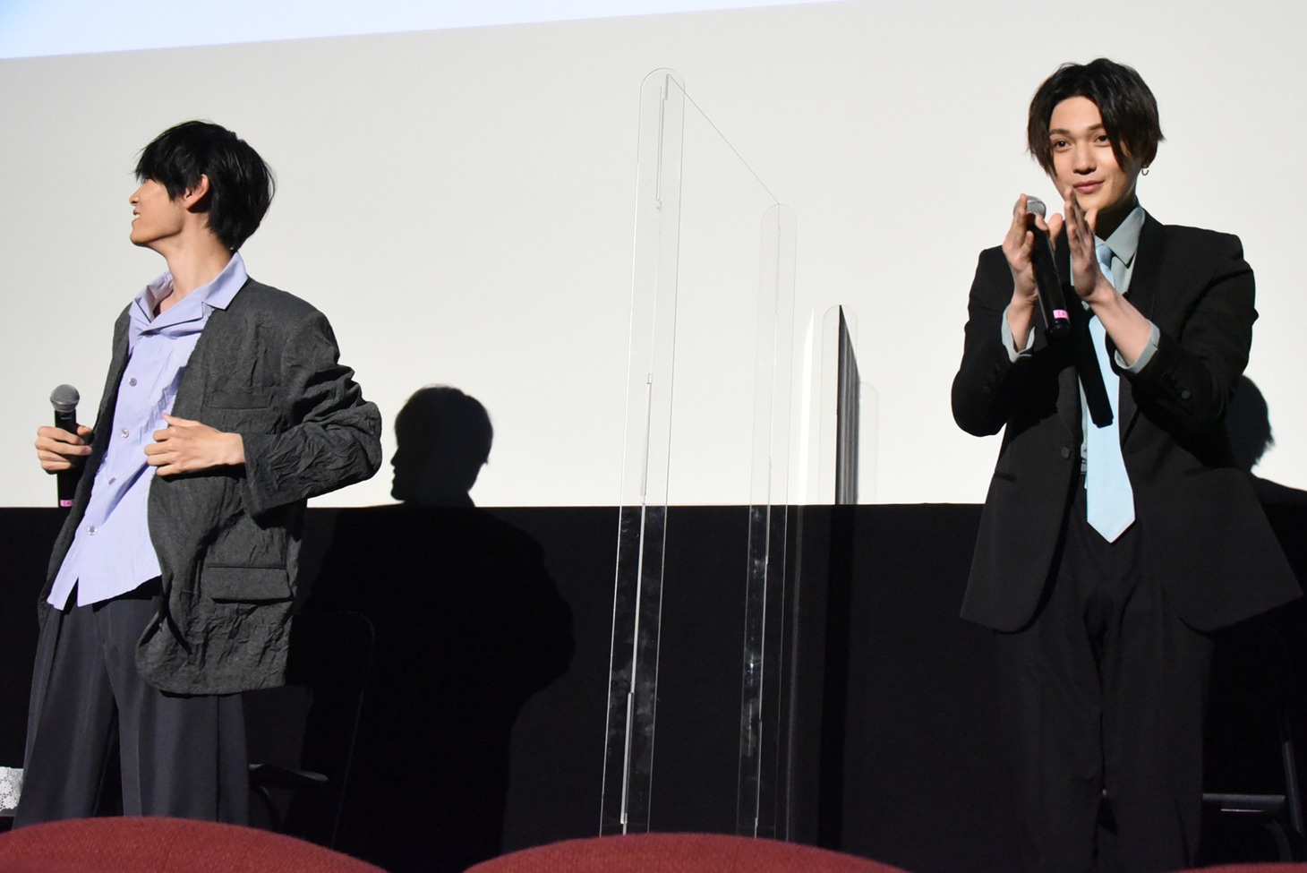 左から萩原利久、八木勇征（FANTASTICS from EXILE TRIBE）。