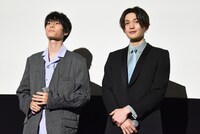 左から萩原利久、八木勇征（FANTASTICS from EXILE TRIBE）。