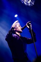 「吉川晃司 Premium Night "Guys and Dolls" presented by WOWOW『INVITATION』」の様子。（撮影：平野タカシ）