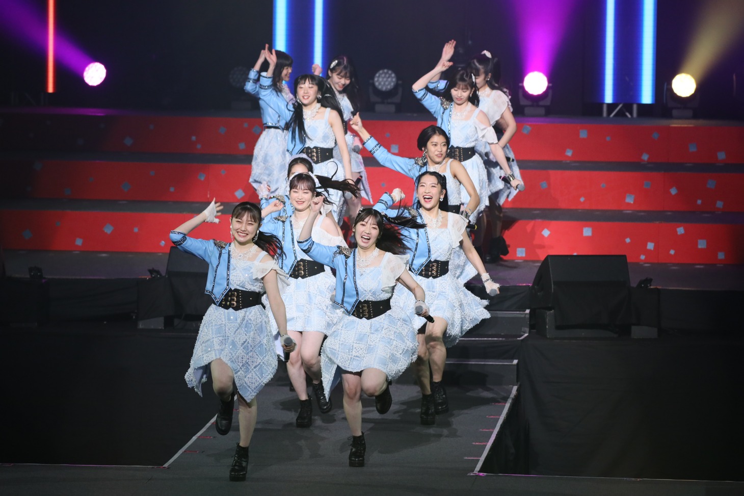 「つばきファクトリー CONCERT TOUR～PARADE 日本武道館スッペシャル～」の様子。