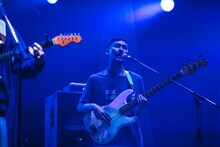 巽啓伍（never young beach）（撮影：日隈天明、ハラエリ、ヤマモトハンナ）