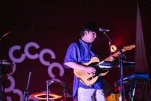 橋本翼（cero）（撮影：日隈天明、ハラエリ、ヤマモトハンナ）