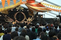 吉澤嘉代子（撮影：日隈天明、ハラエリ、ヤマモトハンナ）