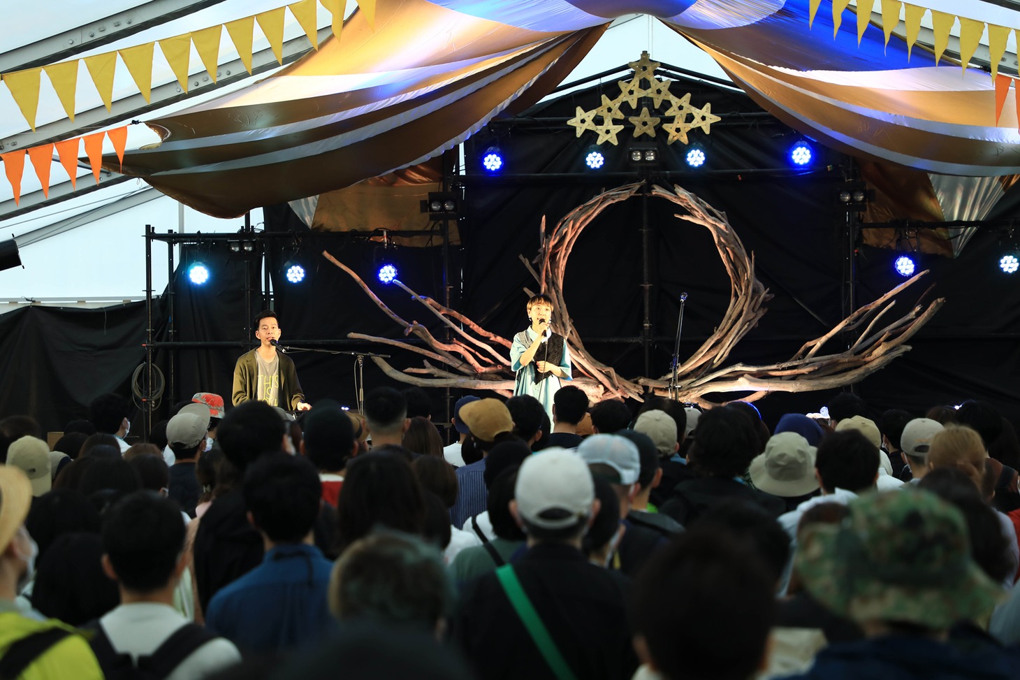 ハンバート ハンバート（撮影：日隈天明、ハラエリ、ヤマモトハンナ）