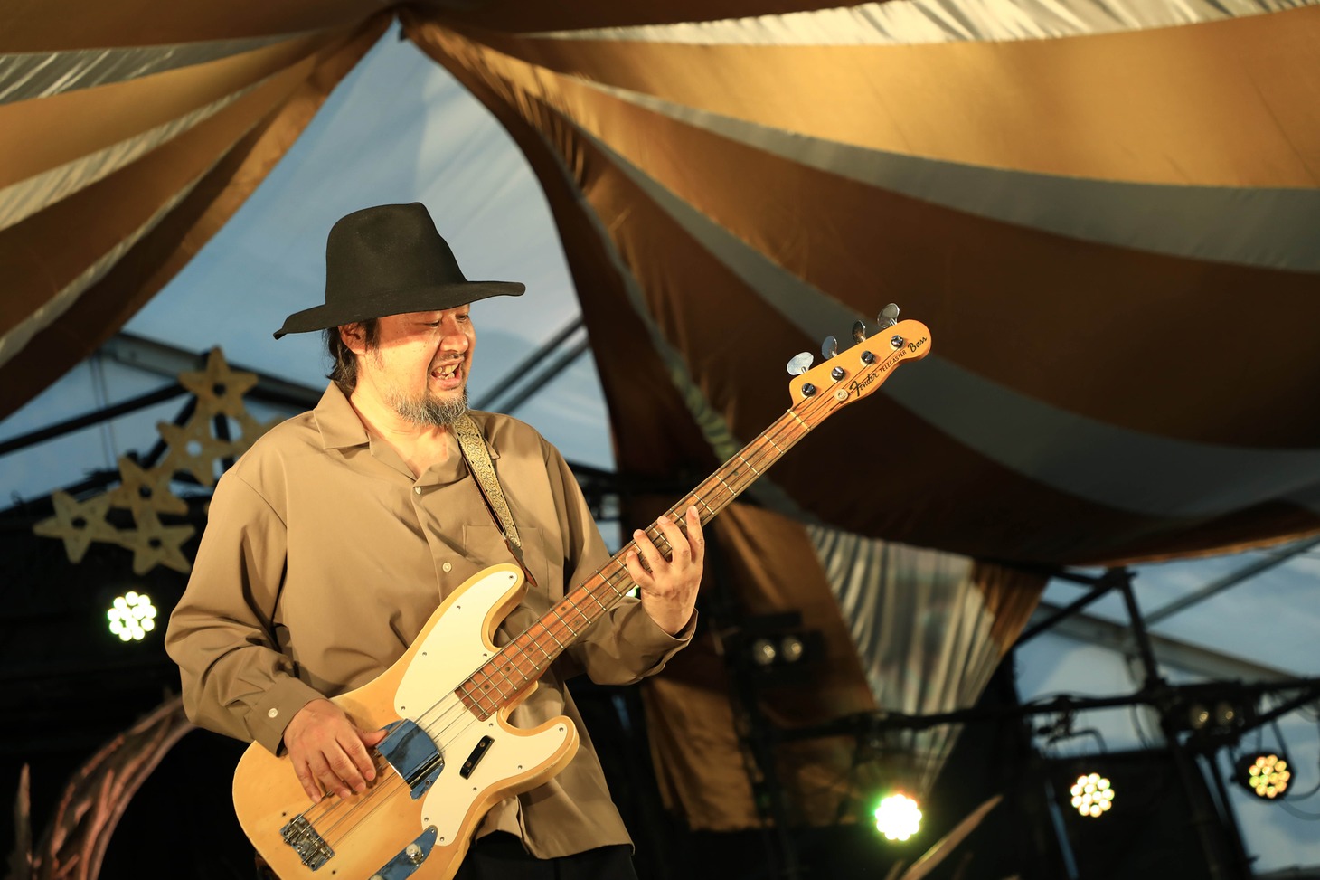 篠田智仁（Ｔ字路s）（撮影：日隈天明、ハラエリ、ヤマモトハンナ）