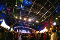 岡村靖幸（撮影：日隈天明、ハラエリ、ヤマモトハンナ）