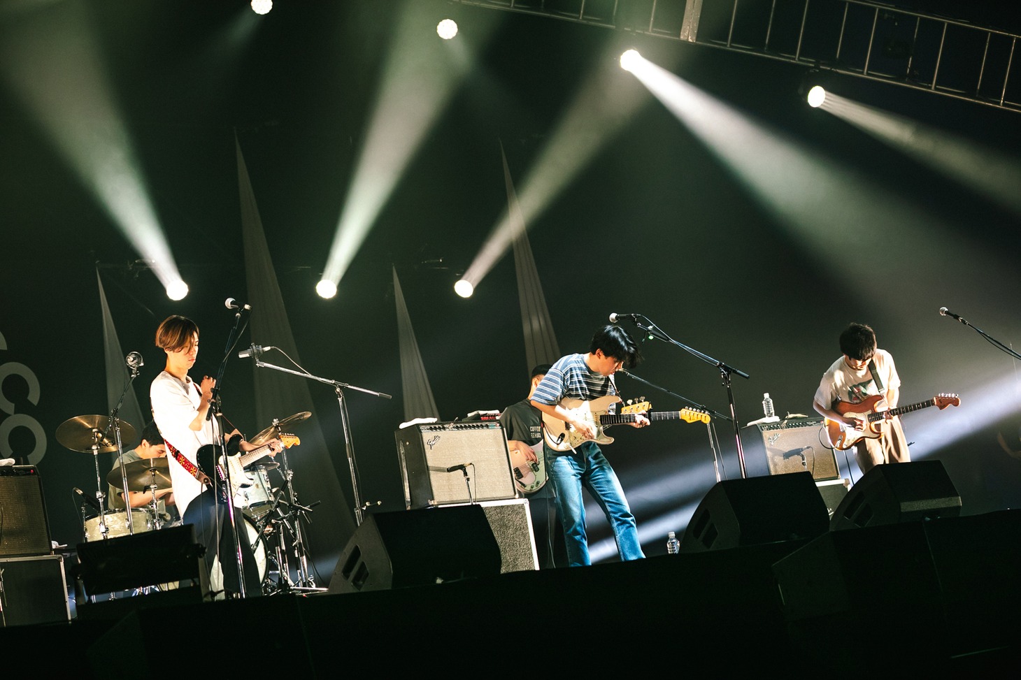 never young beach（撮影：日隈天明、ハラエリ、ヤマモトハンナ）