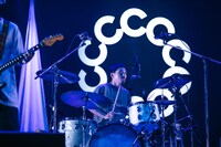 鈴木健人（never young beach）（撮影：日隈天明、ハラエリ、ヤマモトハンナ）