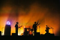 Yogee New Waves（撮影：日隈天明、ハラエリ、ヤマモトハンナ）