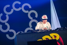 SHINCO（スチャダラパー）（撮影：日隈天明、ハラエリ、ヤマモトハンナ）