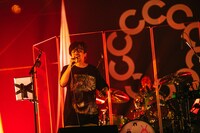 岸田繁（くるり）（撮影：日隈天明、ハラエリ、ヤマモトハンナ）