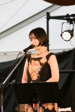 吉澤嘉代子（撮影：日隈天明、ハラエリ、ヤマモトハンナ）