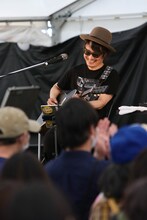 高田漣（撮影：日隈天明、ハラエリ、ヤマモトハンナ）