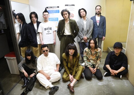 ドレスコーズとbetcover!!。（撮影：松本時代）