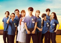 「劇場版ラジエーションハウス」ビジュアル (c)2022横幕智裕・モリタイシ／集英社・映画「ラジエーションハウス」製作委員
会