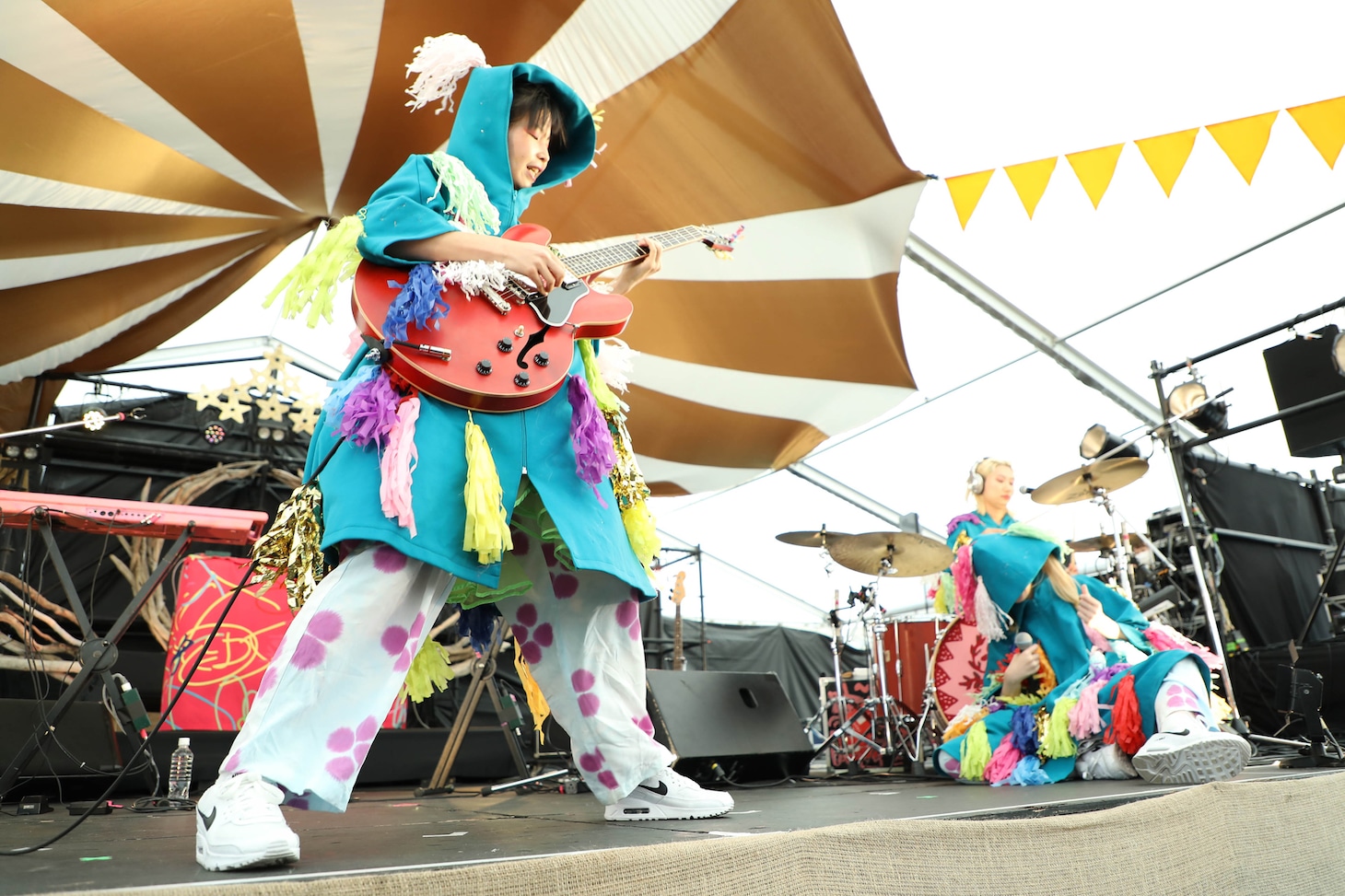 CHAI（撮影：日隈天明、ハラエリ、ヤマモトハンナ）