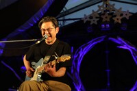 向井秀徳（撮影：日隈天明、ハラエリ、ヤマモトハンナ）