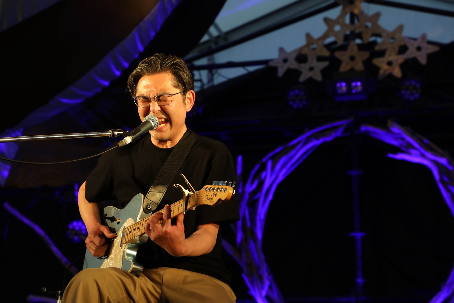 向井秀徳（撮影：日隈天明、ハラエリ、ヤマモトハンナ）
