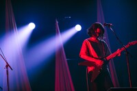 長岡亮介（ペトロールズ）（撮影：日隈天明、ハラエリ、ヤマモトハンナ）