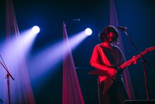 長岡亮介（ペトロールズ）（撮影：日隈天明、ハラエリ、ヤマモトハンナ）