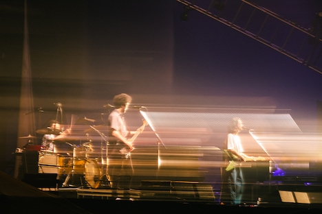 ペトロールズ（撮影：日隈天明、ハラエリ、ヤマモトハンナ）