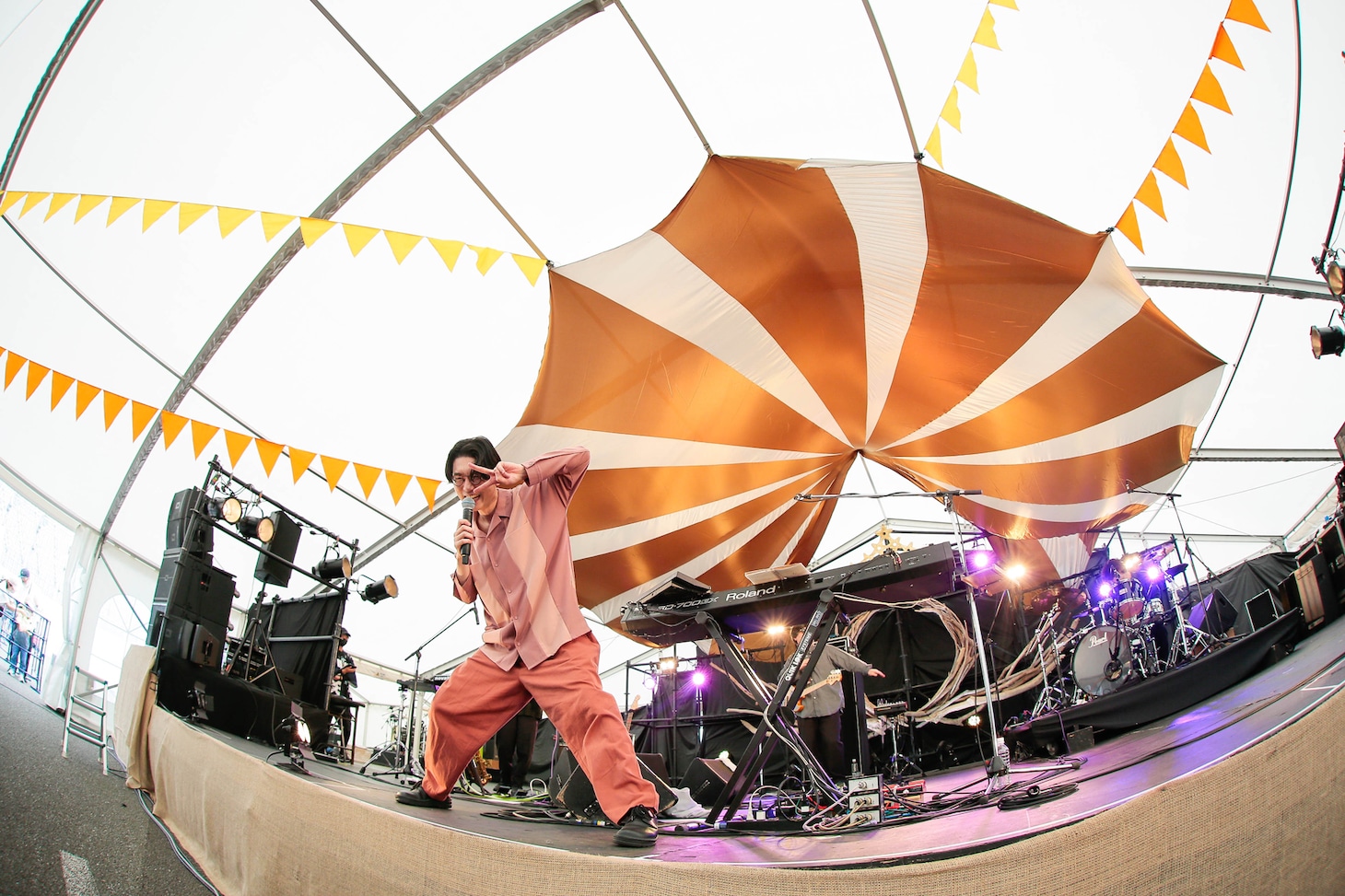 Kan Sano（撮影：日隈天明、ハラエリ、ヤマモトハンナ）