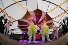 CHAI（撮影：日隈天明、ハラエリ、ヤマモトハンナ）