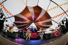 CHAI（撮影：日隈天明、ハラエリ、ヤマモトハンナ）