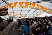 向井秀徳（撮影：日隈天明、ハラエリ、ヤマモトハンナ）