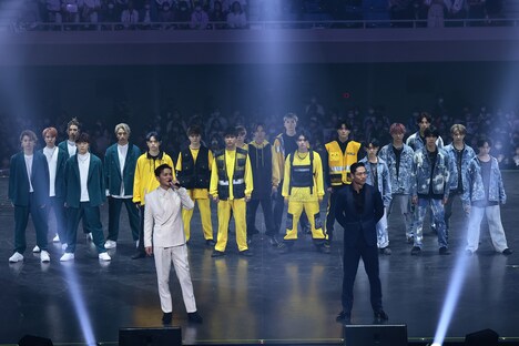 ファイナリストとEXILE SHOKICHI、EXILE AKIRA。