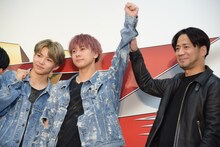 左から山田晃大、岡尾真虎、EXILE HIRO。