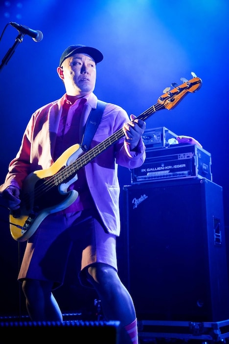 Taro Hojo（B, Cho）（撮影：橋本塁［SOUND SHOOTER］）