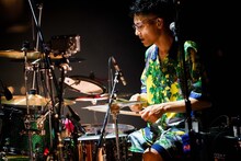 Hayato Beat（Dr, Cho）（撮影：橋本塁［SOUND SHOOTER］）