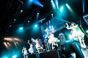 「まねきケチャJAPAN TOUR 2022『招かれロード』」東京・チームスマイル・豊洲PIT公演の様子。(Photo by Masayo)