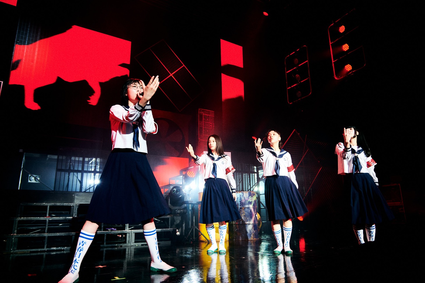 新しい学校のリーダーズ「むむむ!?無名卒業ライブ～AG! FRIDAY AFTER SCHOOL～」の様子。（撮影：usami ryo）