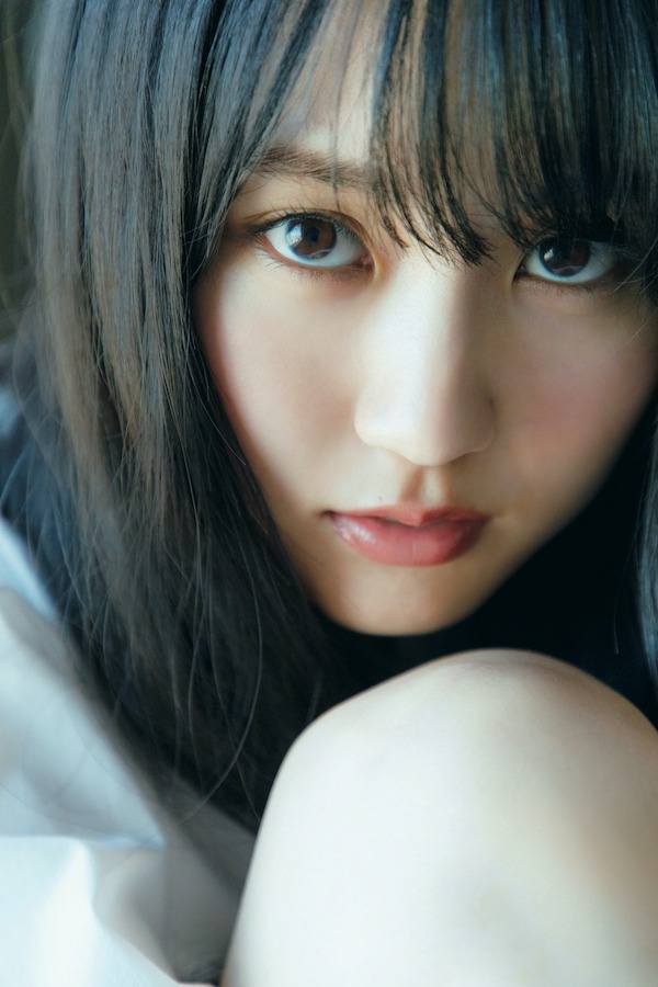 乃木坂46賀喜遥香1stソロ写真集「まっさら」より。（撮影：菊地泰久）
