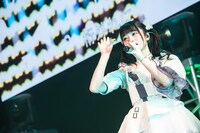「まねきケチャJAPAN TOUR 2022『招かれロード』」東京・チームスマイル・豊洲PIT公演の様子。（Photo by Masayo）