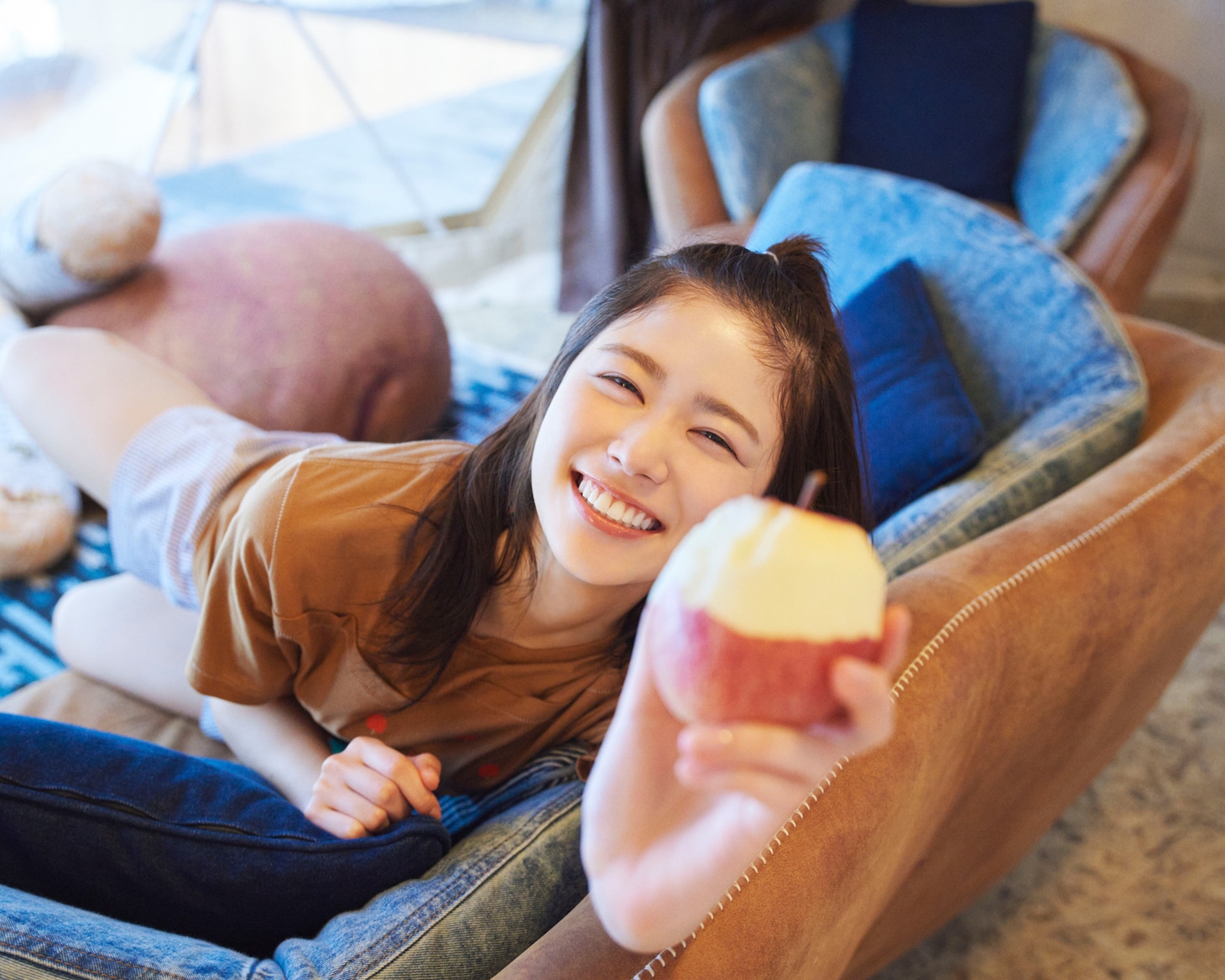 丹生明里「やさしい関係」より。（撮影：熊木優）