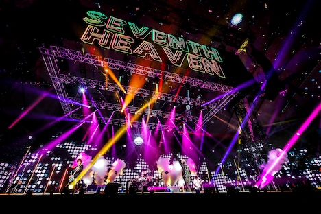 「30th L'Anniversary LIVE」の様子。