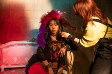 「ジャニス」キービジュアル撮影時のアイナ・ジ・エンド。