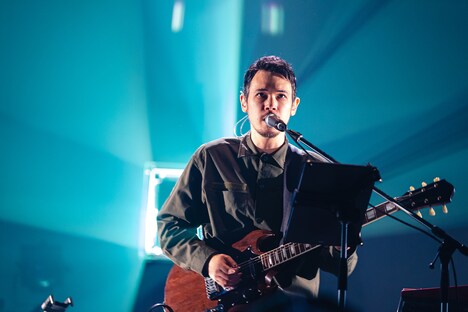 LEO今井（Vo, G, Syn / TESTSET）（撮影：東美樹）