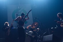 ZAZEN BOYSのライブの様子。（撮影：東美樹）