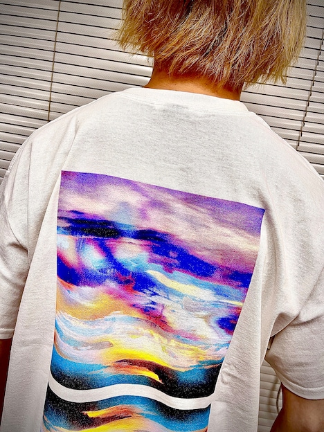 THIS IS JAPAN×F-LAGSTUF-F コラボTシャツ 着用画像(後ろ)