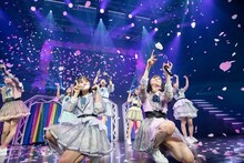 「#ババババンビ 全国道中膝栗毛ツアー 2021-2022」最終公演の様子。