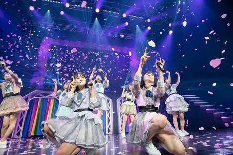 「#ババババンビ 全国道中膝栗毛ツアー 2021-2022」最終公演の様子。