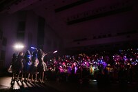 「『WE ARE NOTALL TOUR 2022～みんな笑って！はい、チーズ！～』TOUR FINAL!!  」の様子。